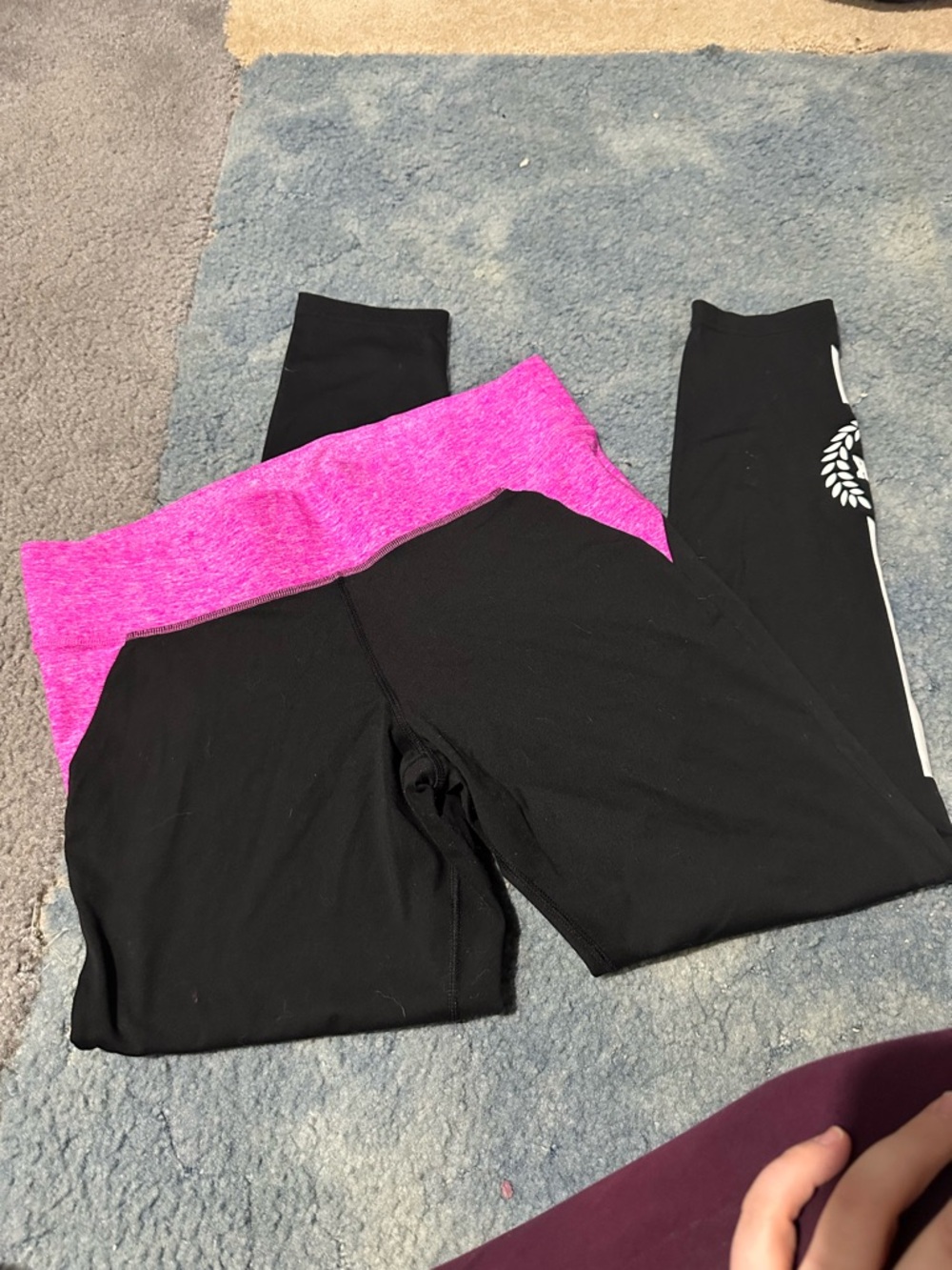 Black VS PINK Yoga Leggings